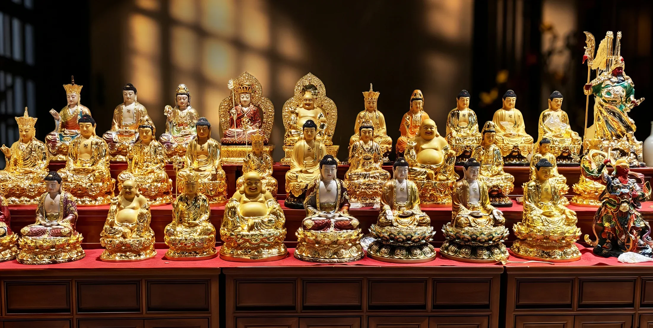 โรงงานปั้นพระพุทธรูปทองเหลืองแบบกำหนดเองในประเทศจีน